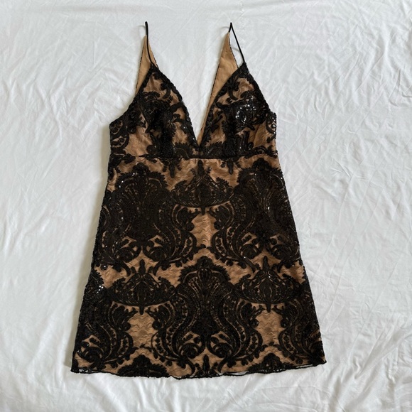 Free People Dresses & Skirts - FREE PEOPLE  Black Sequin Dress with Beige Lining Size 6